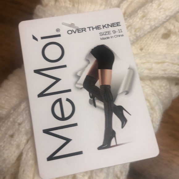**SOLD** NWT MeMoi Chunky Pointelle Knit Over The Knee Bow Socks - Picture 3 of 5